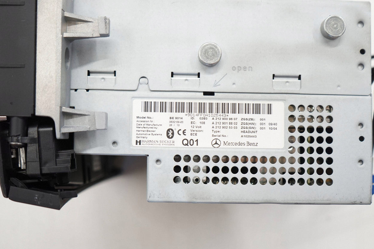 MERCEDES E W212 10R FACTORY RADIO NAVIGATION A2129009607