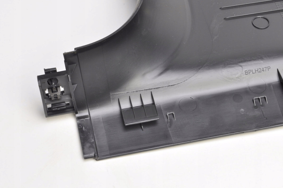 MERCEDES EQB X243 RIGHT POST COVER A2436909800