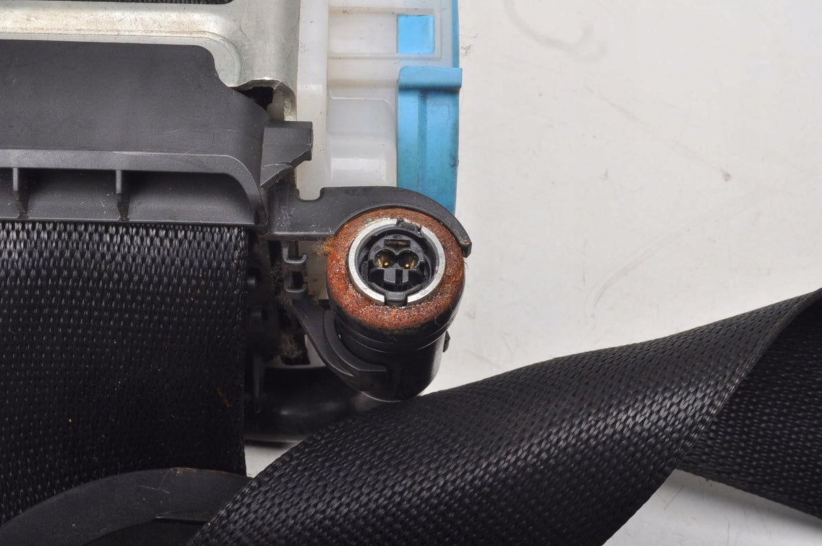 MERCEDES GLA W156 SEAT BELT RIGHT FRONT A1768602285