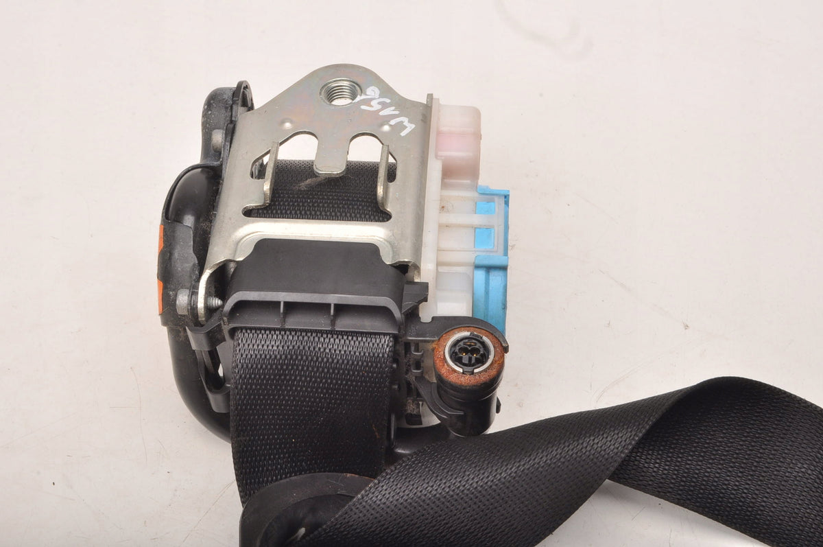 MERCEDES GLA W156 SEAT BELT RIGHT FRONT A1768602285