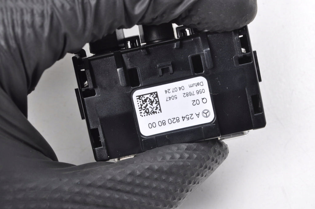 MERCEDES GLC W254 INPUT USB SOCKET A2548208000