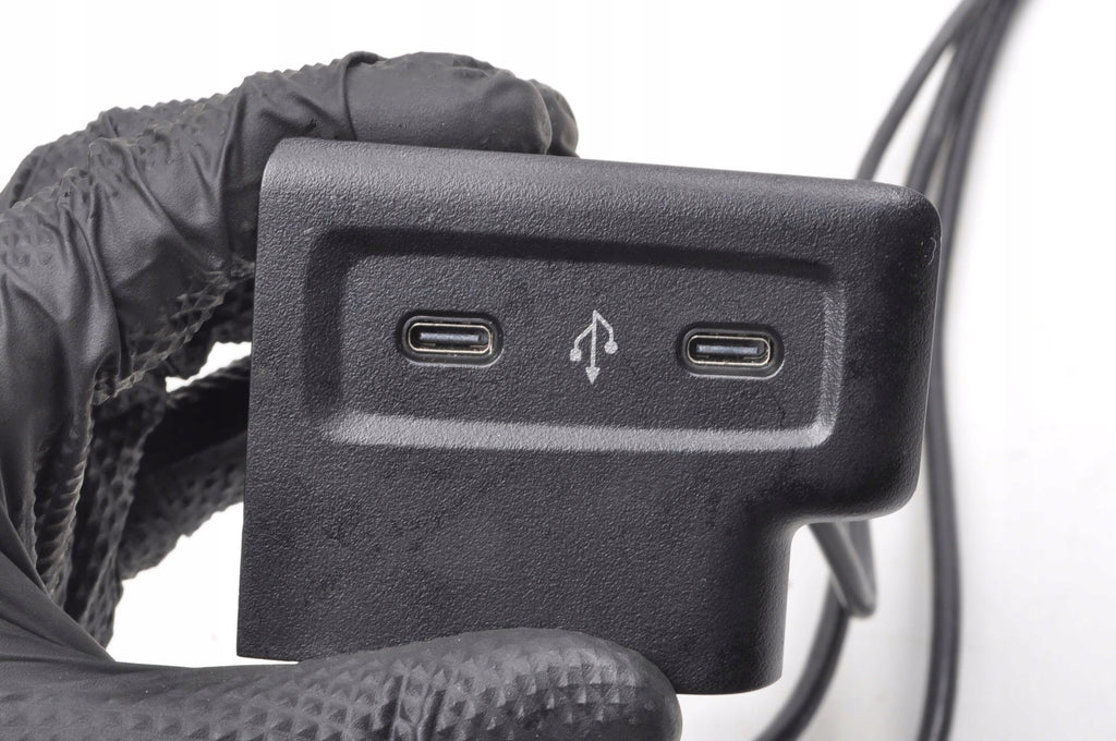 MERCEDES GLC W254 INPUT USB SOCKET A2548208000