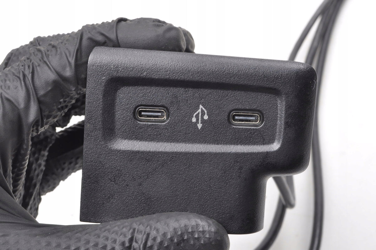 MERCEDES GLC W254 INPUT USB SOCKET A2548208000