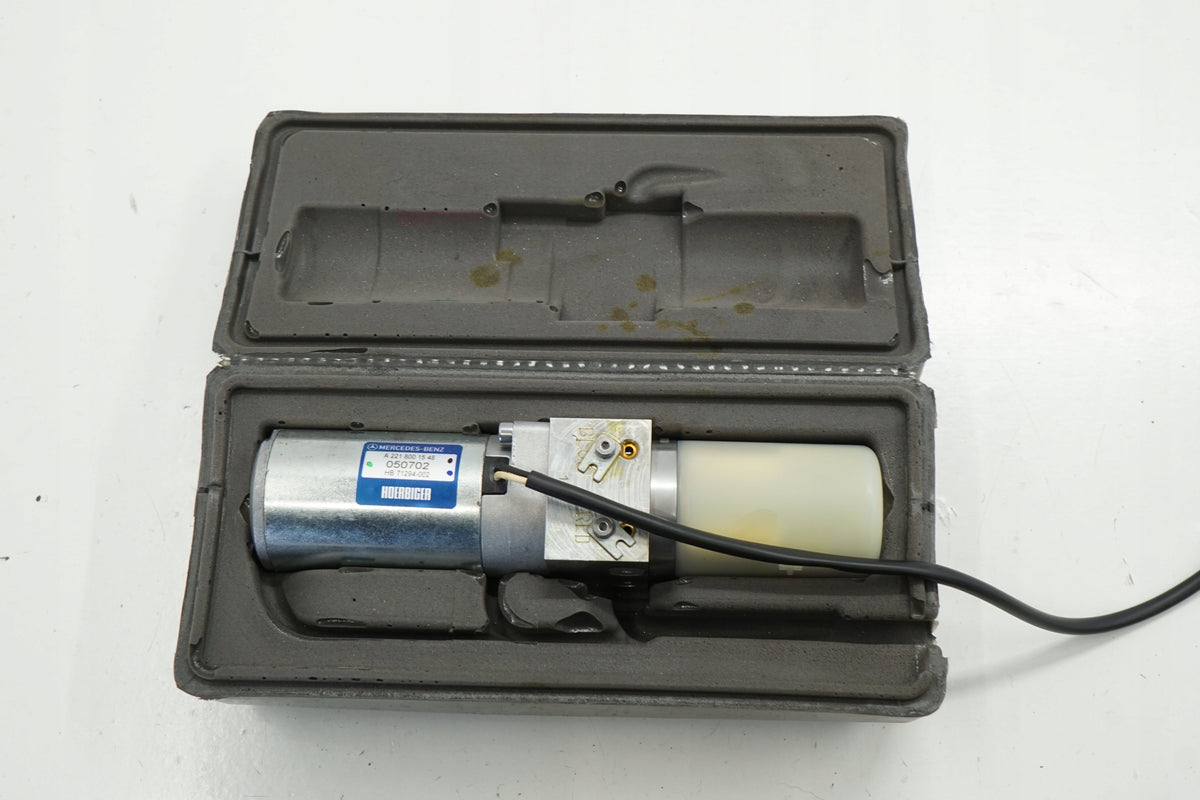 MERCEDES S W221 08R PUMP TAILGATE COMPRESSOR A2218001548