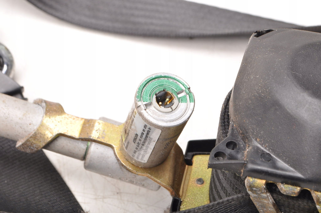 MERCEDES W123 SEAT BELT LEFT FRONT 1238606286