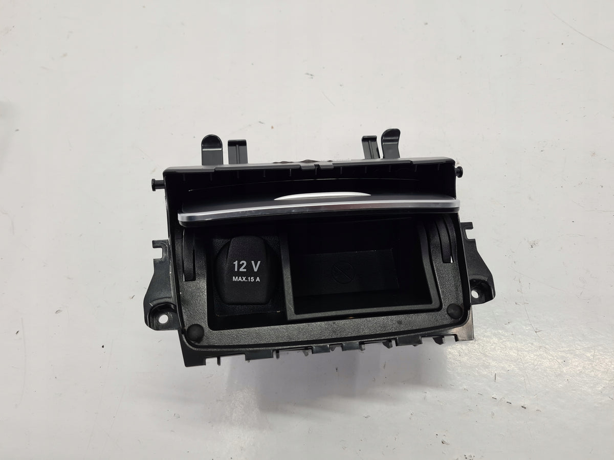 MERCEDES W156 GLA LIFT STORAGE ASHTRAY A1766804400 A1766809700