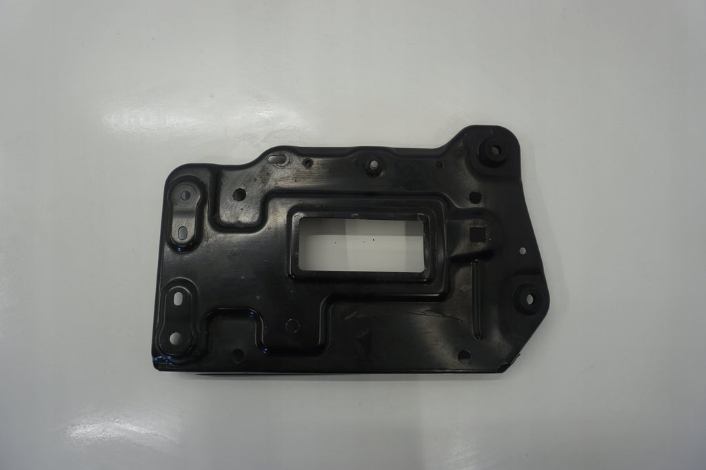 MERCEDES W176 BATTERY BASE A2466200018