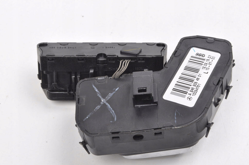 MERCEDES W176 SEAT ADJUSTMENT PANEL LEFT FRONT A2469054801