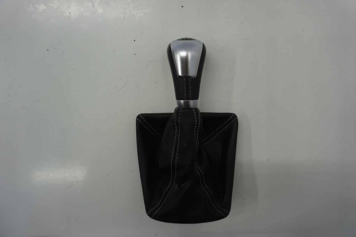 MERCEDES W176 SHIFT KNOB BELLOWS 6B A1763641210