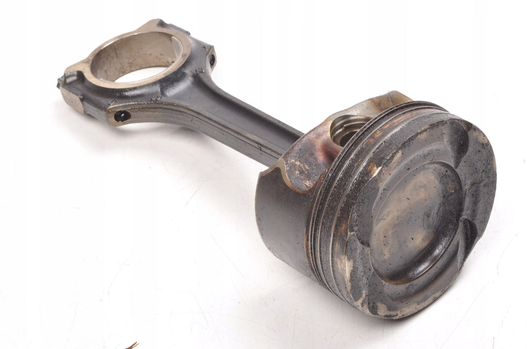 MERCEDES W176 W246 1.6 PISTON WITH CONNECTING ROD A2701617 V34/00