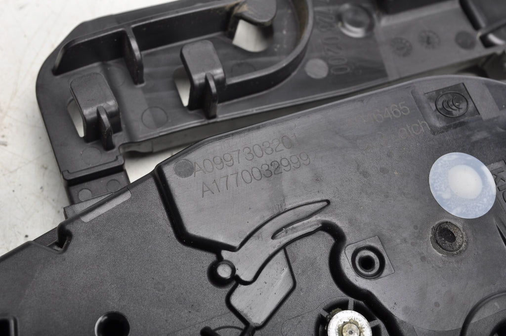 MERCEDES W177 DOOR LOCK RIGHT REAR 6 PIN