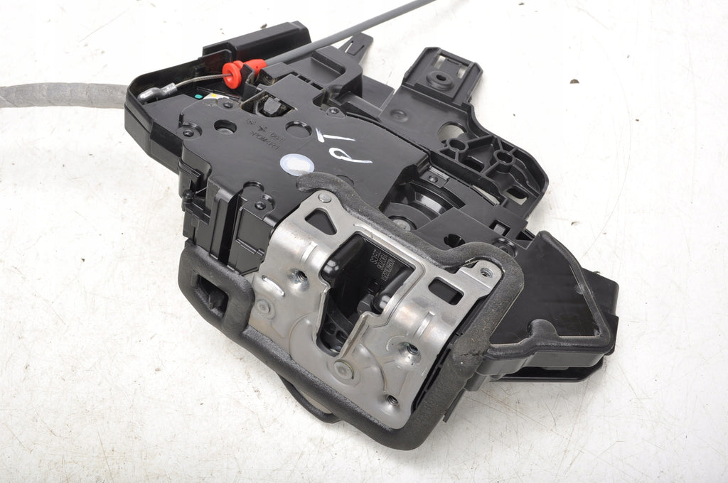 MERCEDES W177 DOOR LOCK RIGHT REAR 6 PIN
