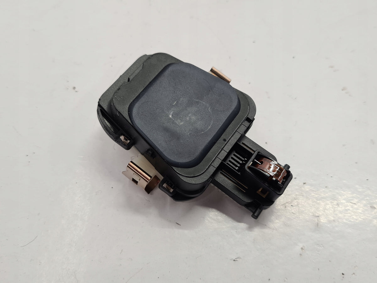 MERCEDES W205 RAIN SENSOR A2139006716