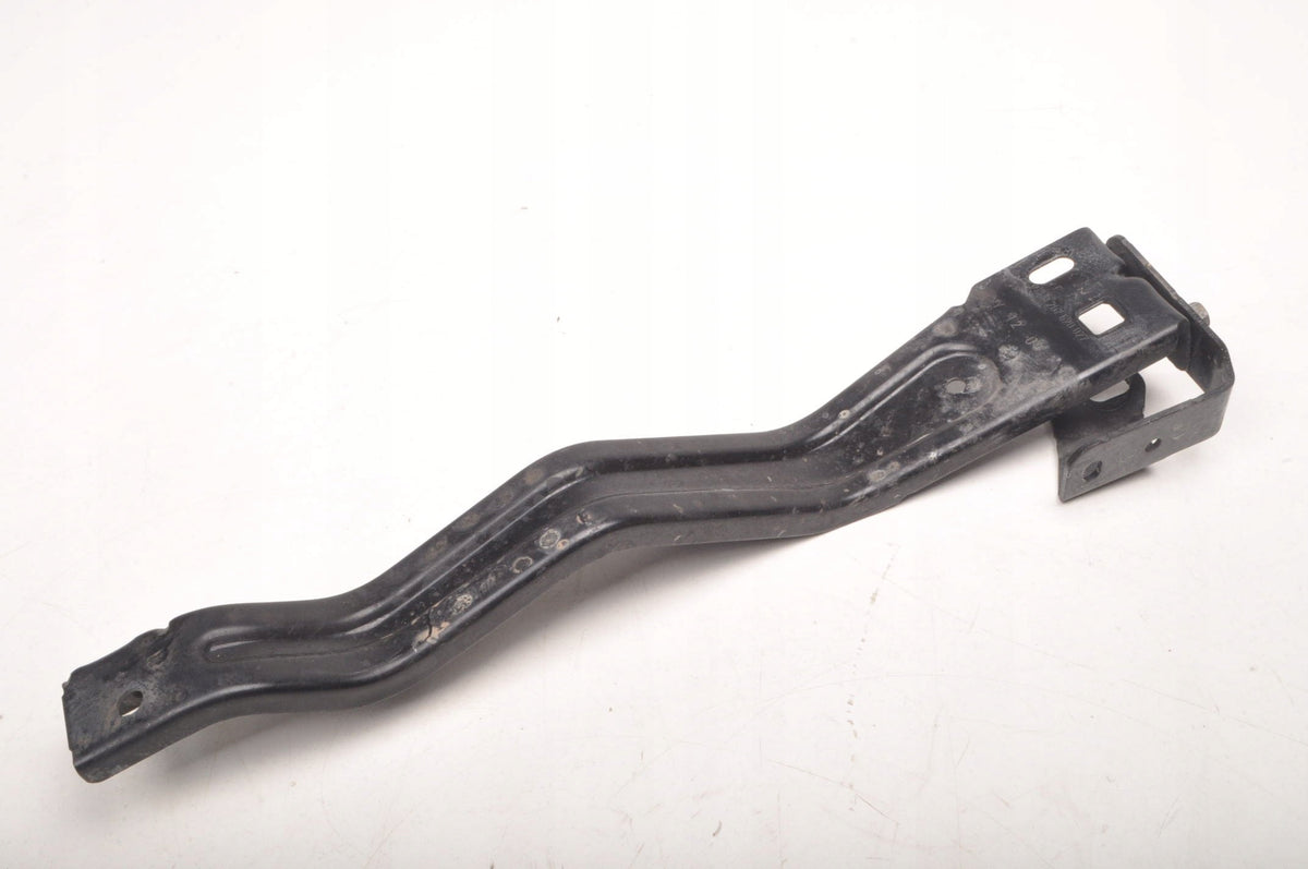 MERCEDES W207 FRONT BELT MOUNT BRACKET RIGHT 207620027