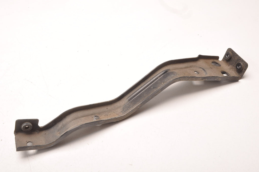MERCEDES W207 FRONT BELT MOUNTING BRACKET 207620031