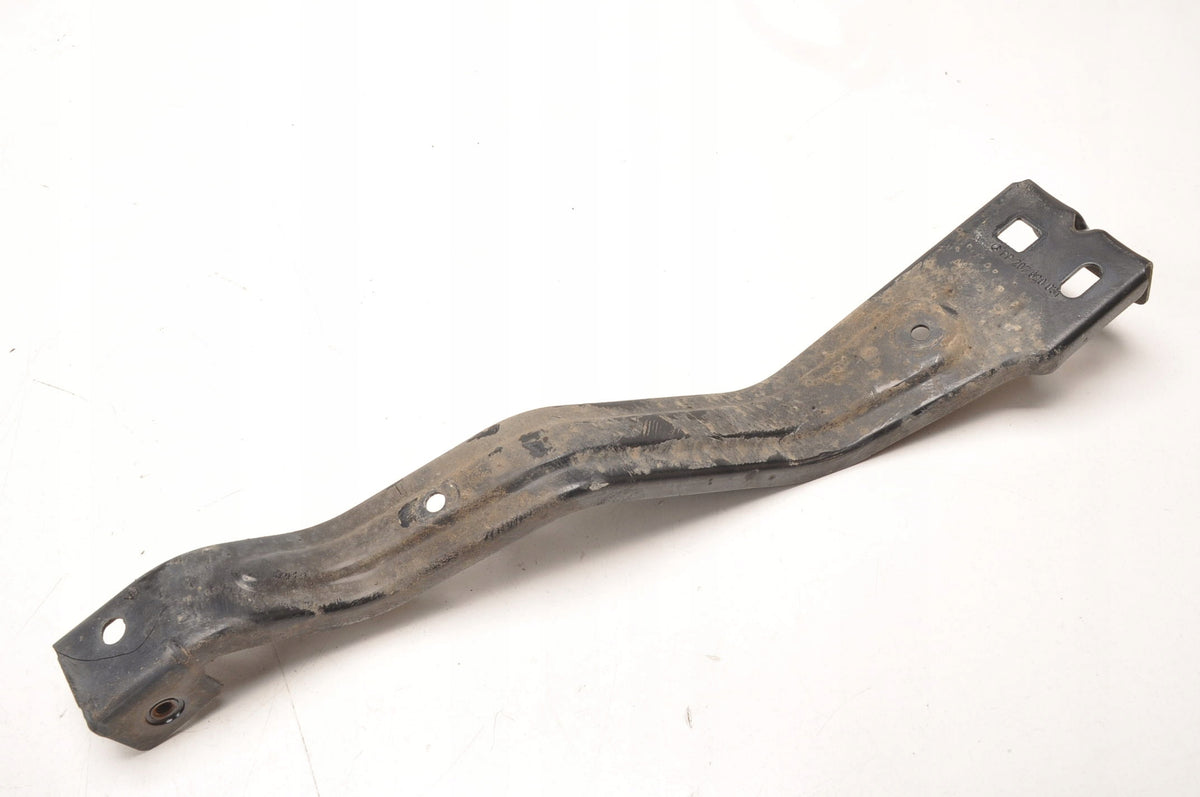 MERCEDES W207 FRONT BELT MOUNTING BRACKET 207620031