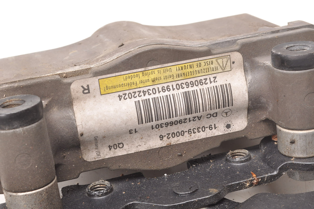 MERCEDES W207 HINGE PYROTECHNIC CARTRIDGE MASK RIGHT A2129066301