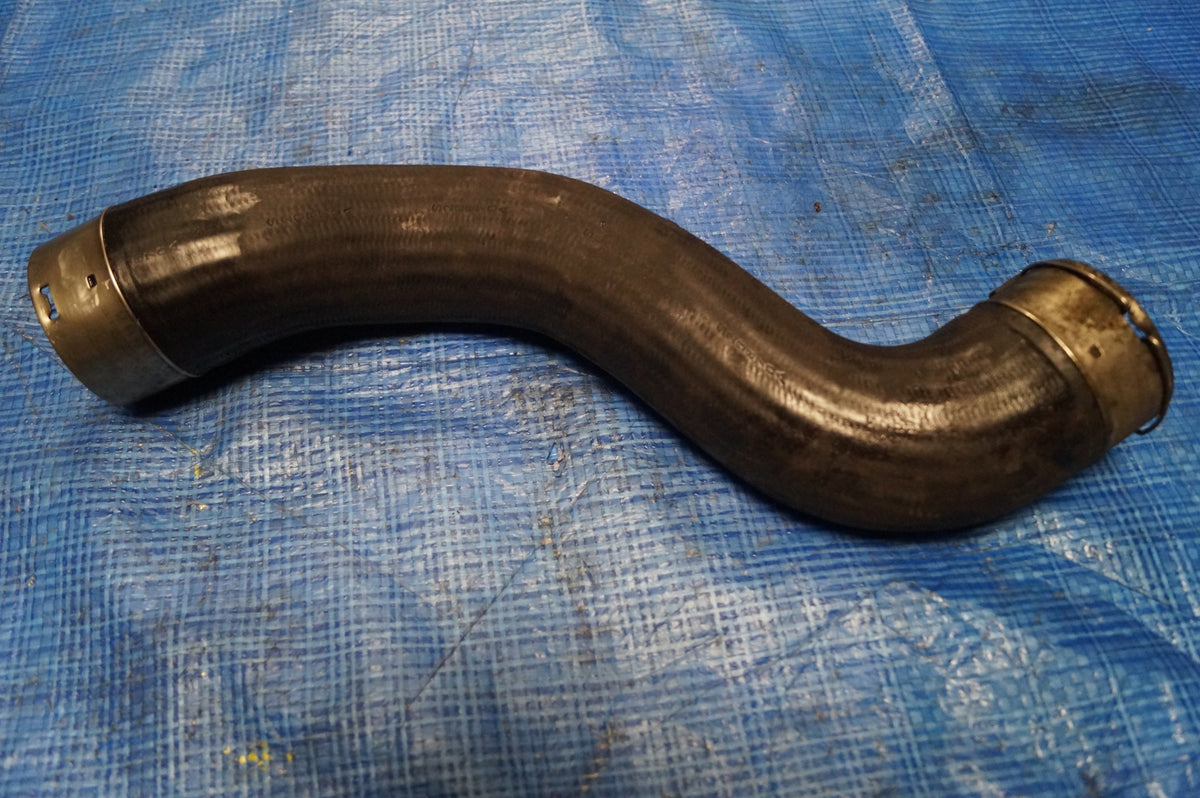 MERCEDES W212 AIR HOSE 2.2CDI