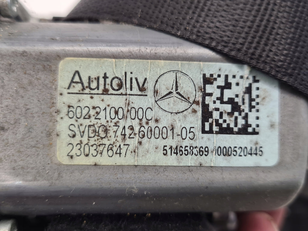 MERCEDES W219 SEAT BELT LEFT FRONT A2118605586