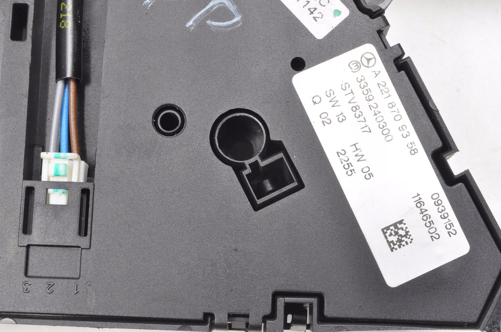 MERCEDES W221 LIFT SEAT ADJUSTMENT PANEL RIGHT FRONT A2218709358