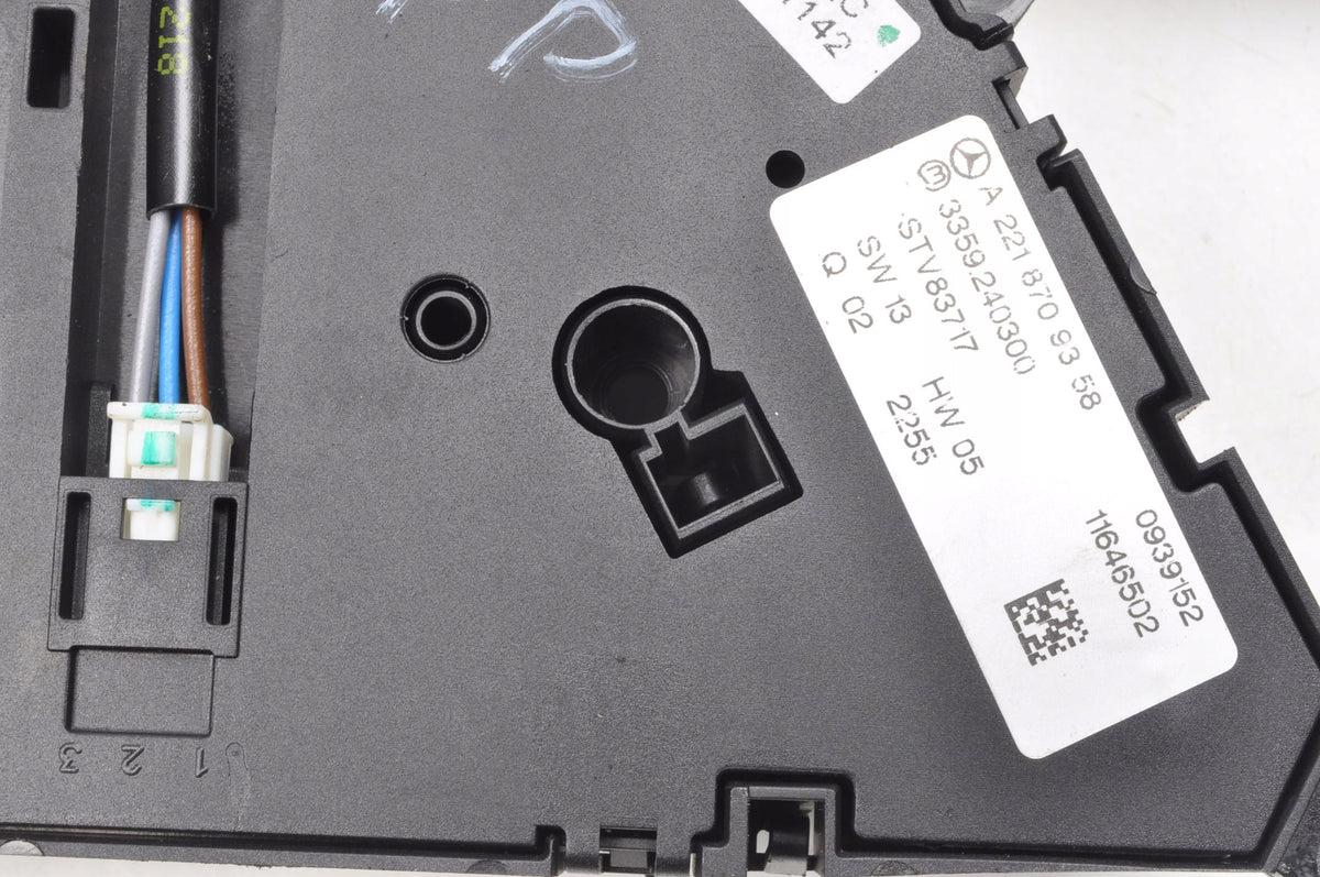 MERCEDES W221 LIFT SEAT ADJUSTMENT PANEL RIGHT FRONT A2218709358