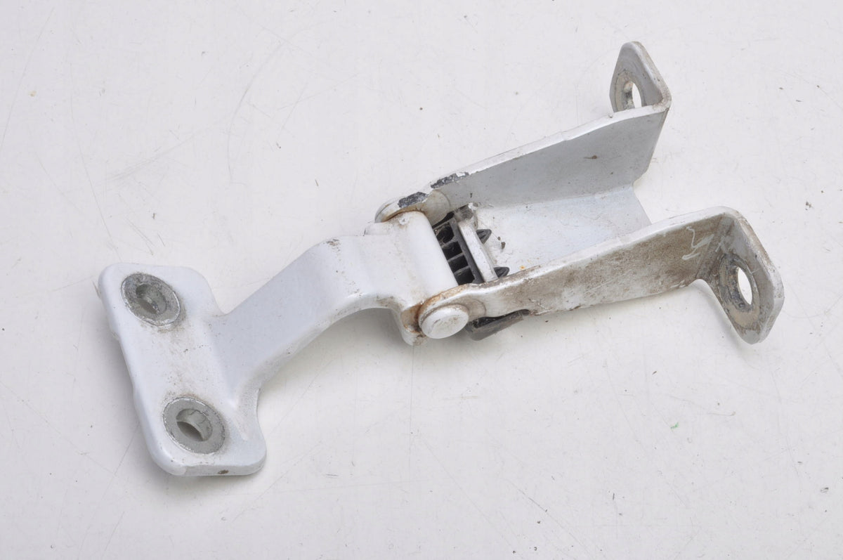 MERCEDES W415 HINGE DOOR STOP RIGHT REAR KL4312A
