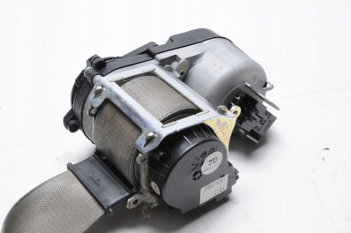 MERCEDES X164 SEAT BELT RIGHT FRONT 33033476A