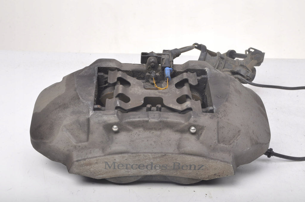 MERCEDES X253 2.0 BRAKE CALIPER RIGHT FRONT A0004210100