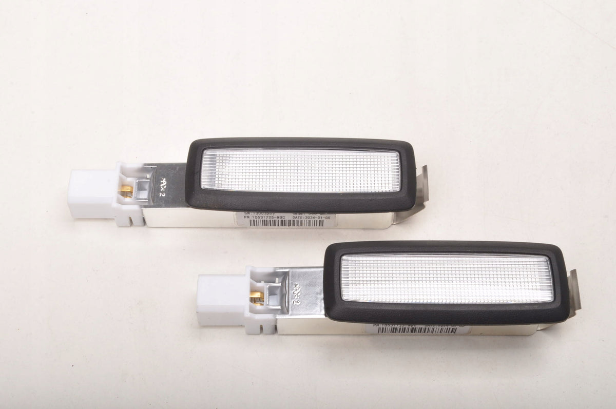MG 3 LIGHTING INTERIOR CABIN LAMP 100035B9 2024R
