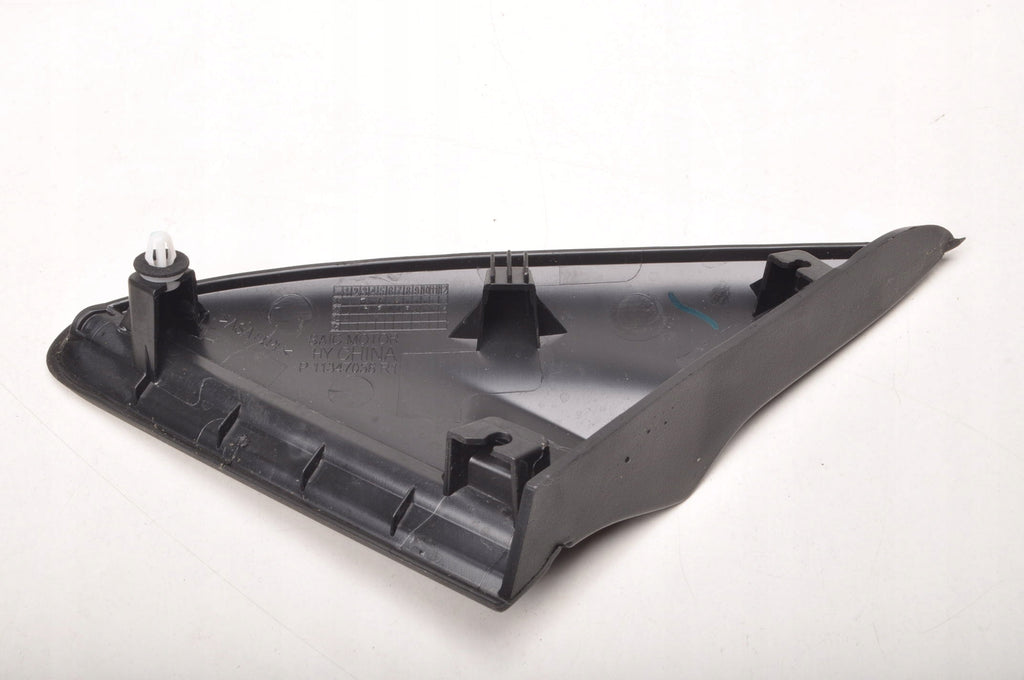 MG 3 TRIANGLE FENDER GUARD RIGHT FRONT11347056