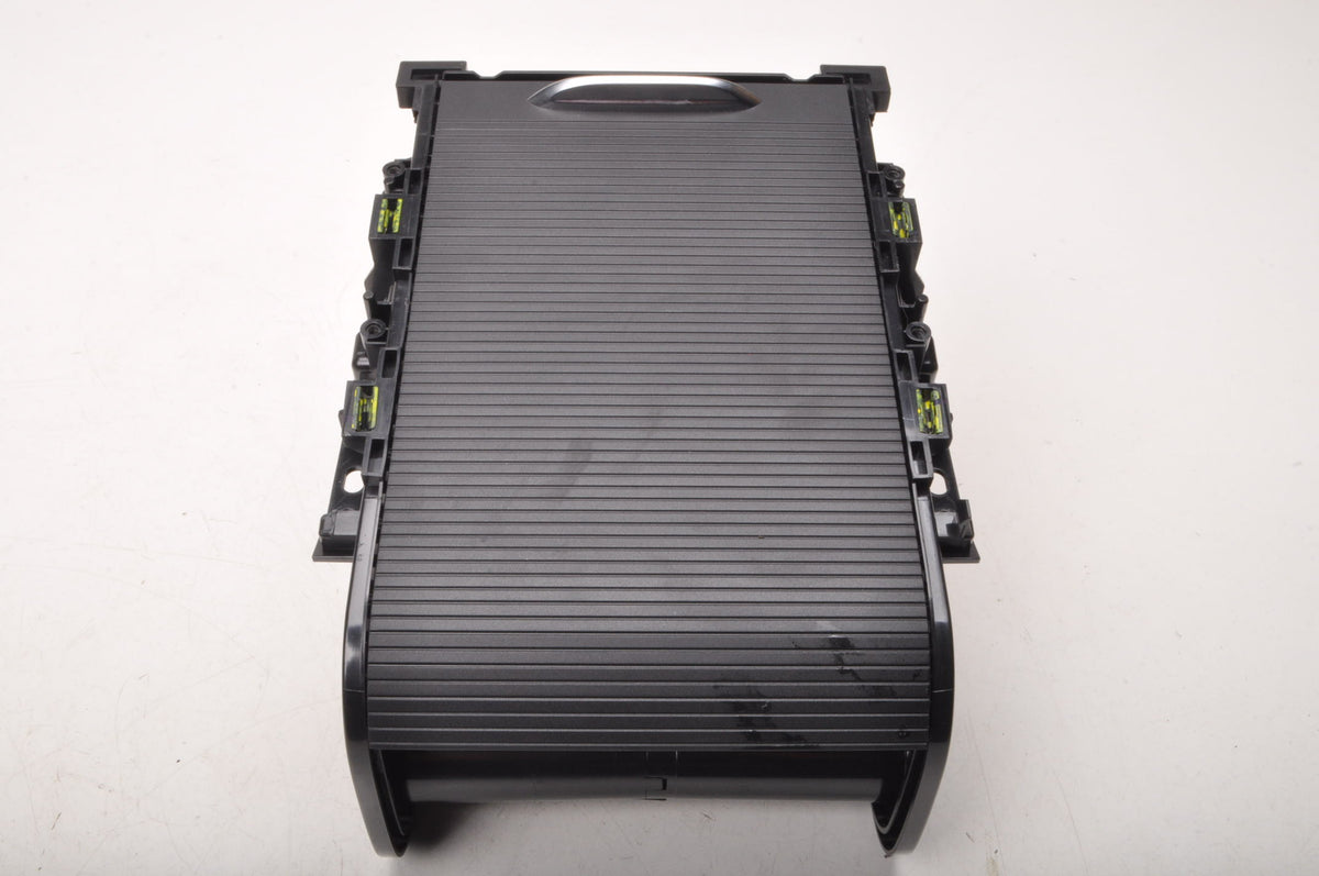 MG HS CUP HOLDER 20231216 2024R LIFT