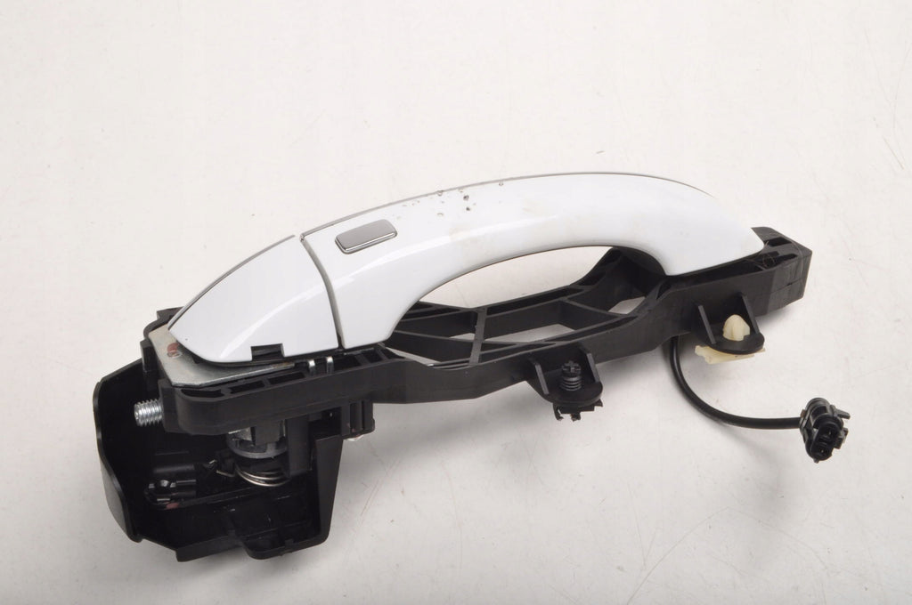 MG HS DOOR HANDLE EXTERIOR RIGHT FRONT UK