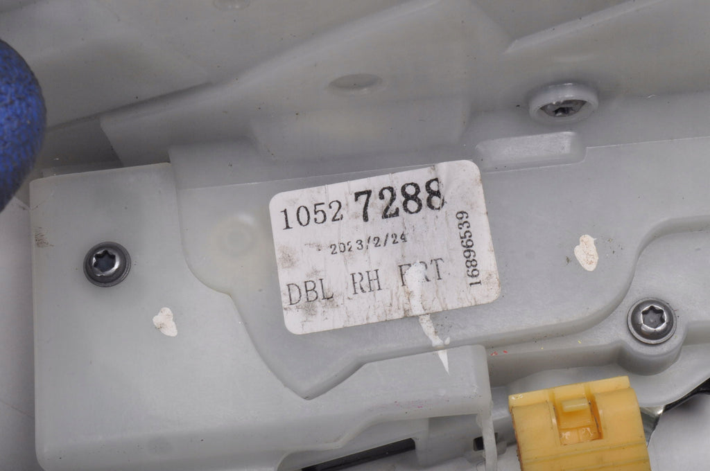 MG HS DOOR LOCK RIGHT FRONT LIFT SUV 7 PIN 10527288 UK