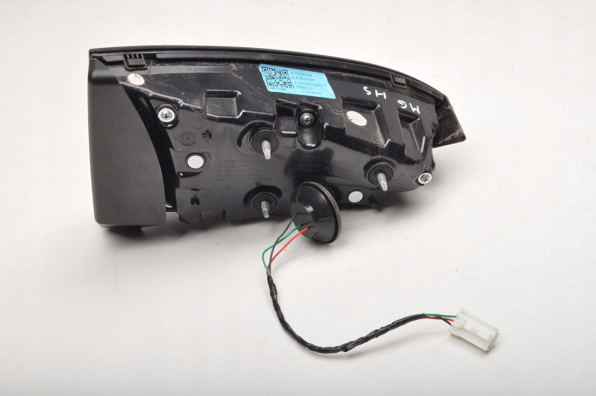 MG HS LAMP RIGHT REAR FLAP 10823346