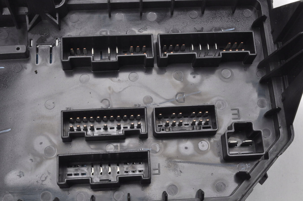 MG ZS 1.0 T-GDi 111HP FUSE BOX 10837496 2022R
