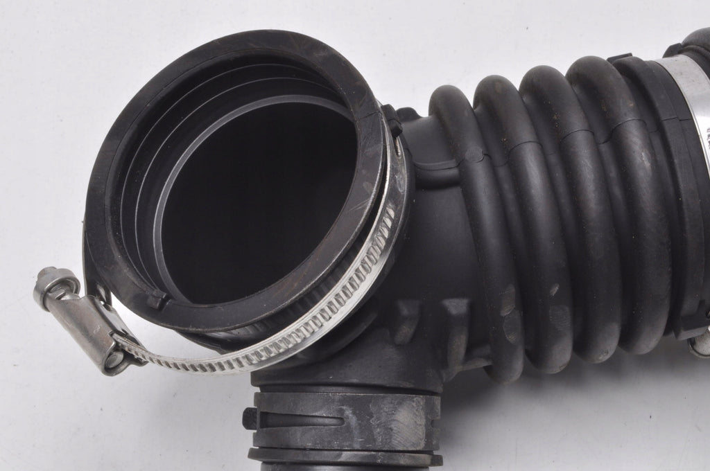 MG ZS 1.0 T-GDi 111KM AIR INTAKE PIPE 10230002