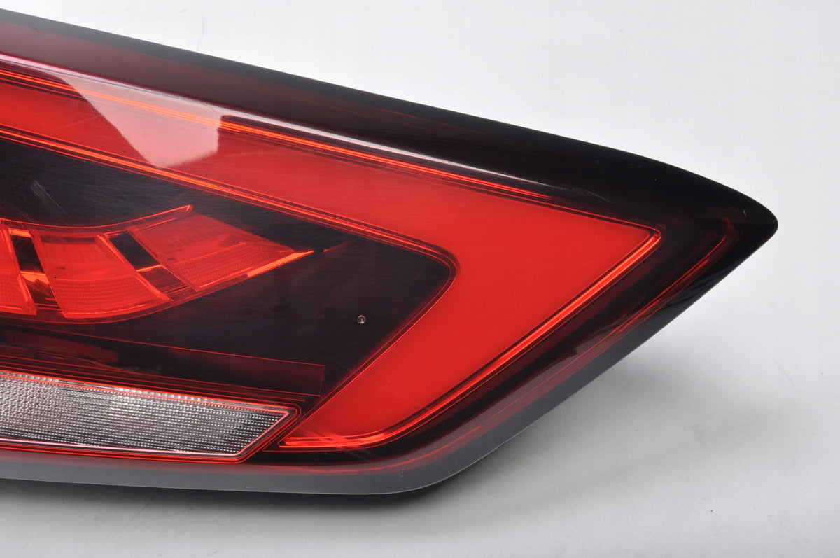 MG ZS LAMP LEFT REAR FLAP 10571683 LIFT SUV