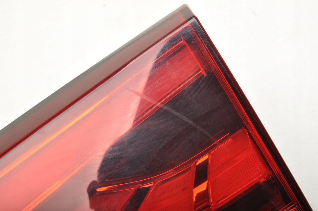 MG ZS LAMP RIGHT REAR FLAP P2 10571684
