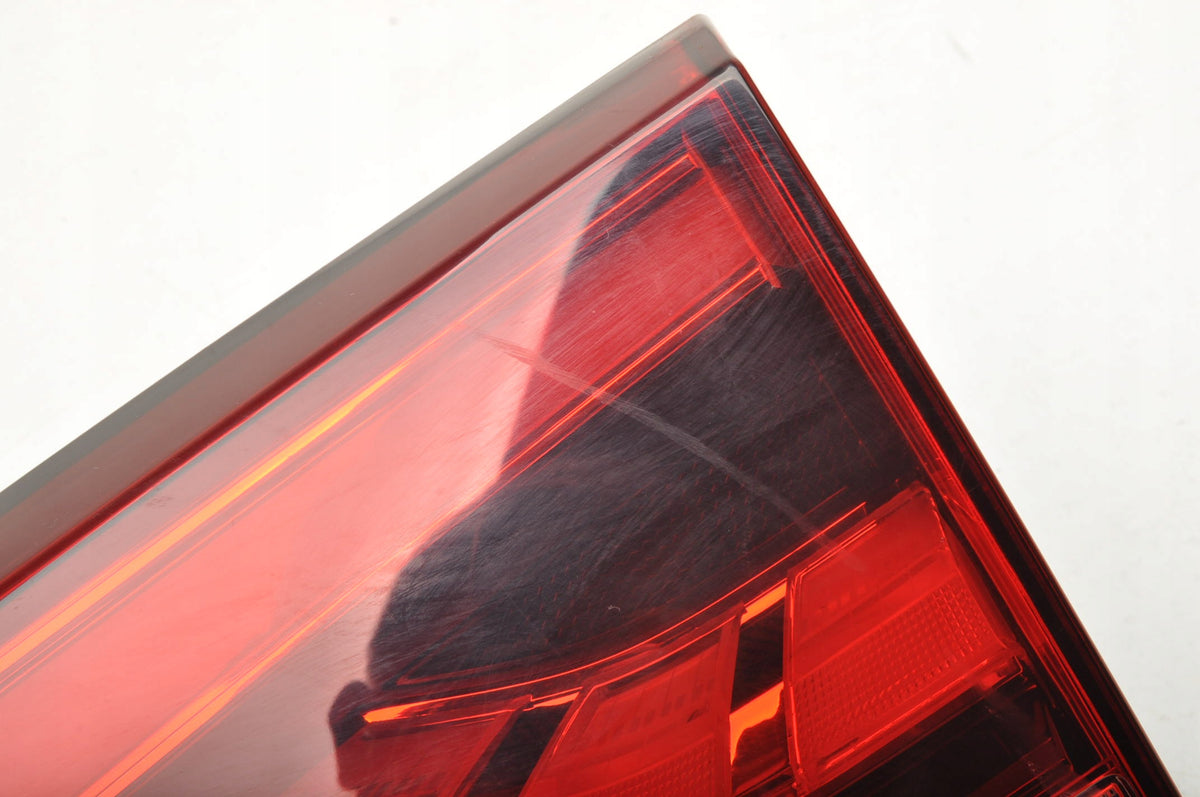 MG ZS LAMP RIGHT REAR FLAP P2 10571684