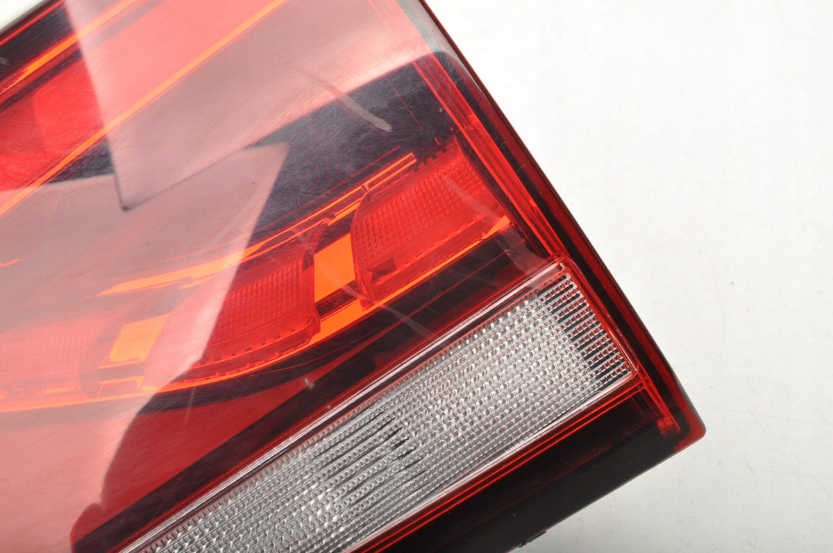 MG ZS LAMP RIGHT REAR FLAP P2 10571684