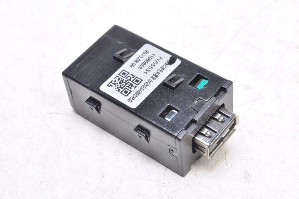 MG ZS SOCKET PORT INPUT USB 11060959 2024R LIFT