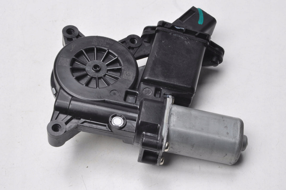 MG ZS WINDSHIELD MOTOR RIGHT FRONT 20230830 2024R