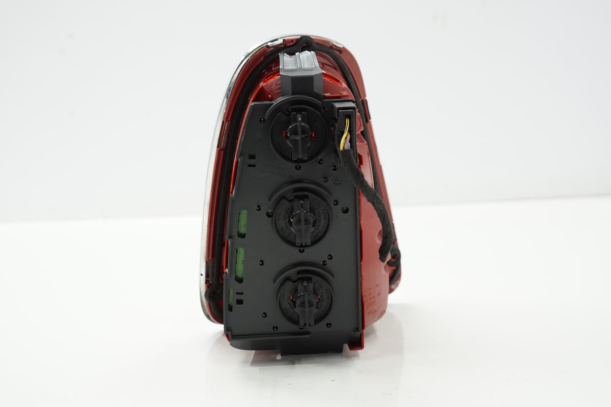 MINI COOPER R57 LCI LAMP RIGHT REAR 7255910