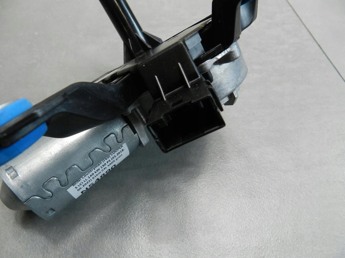 MINI Countryman F60 WIPER MOTOR REAR 7470343