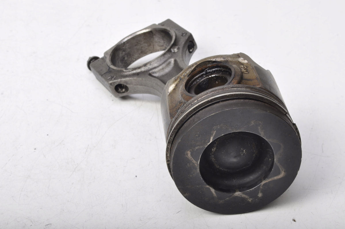 MINI F54 2.0 D PISTON WITH CONNECTING ROD 0843ME