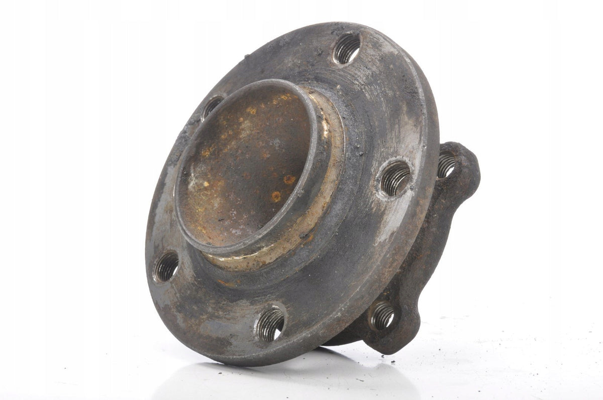 MINI R60 REAR RIGHT HUB 9806302