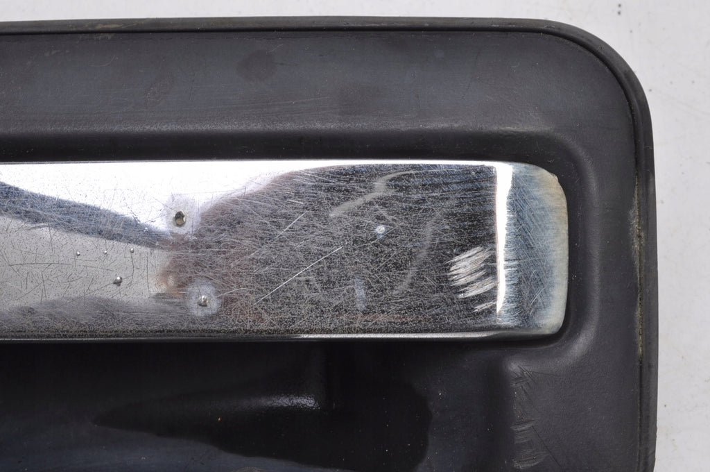 MITSUBISHI L200 DOOR HANDLE RIGHT REAR MB321420-4