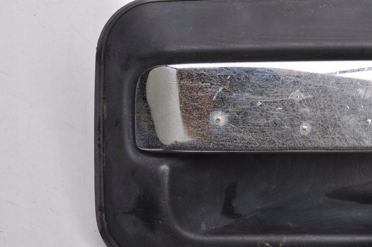 MITSUBISHI L200 DOOR HANDLE RIGHT REAR MB321420-4