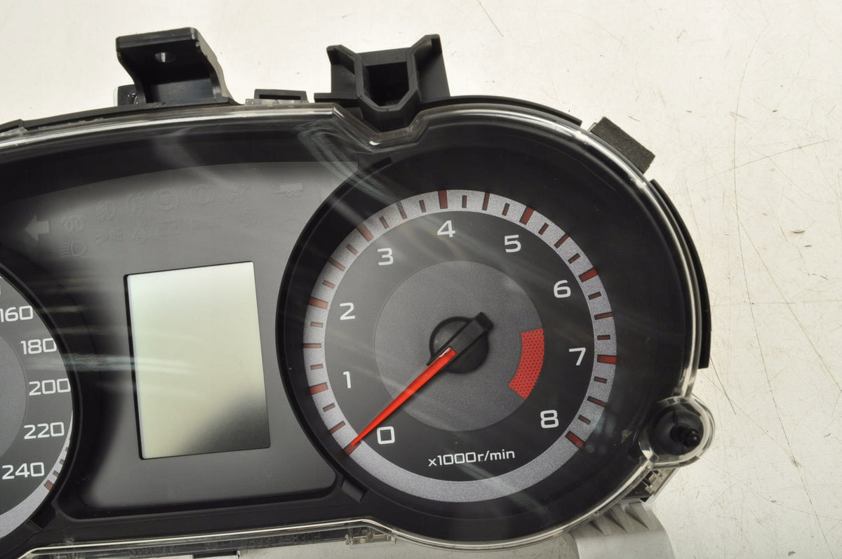MITSUBISHI LANCER VIII COUNTER CLOCKS 769166-220H EUROPE
