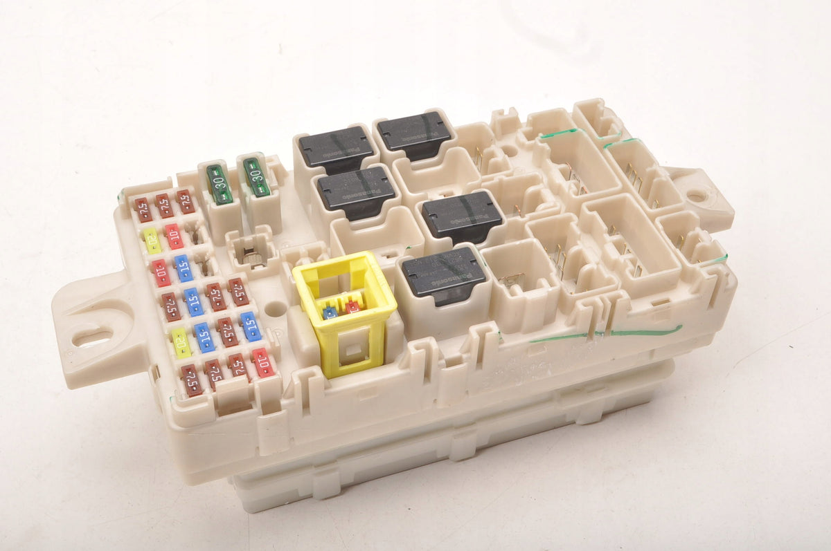 MITSUBISHI SPACE STAR II 1.2 BOX MODULE BSI 8637B738